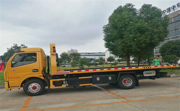 晋城定远24小时拖车救援电话号码，定远道路救援公司怎么收费的